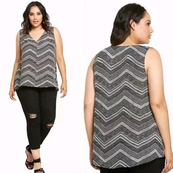 TORRID Women’s V Neck Sleeveless Chevron Georgette Hi-Lo Black Tank Size 2 - Picture 1 of 10